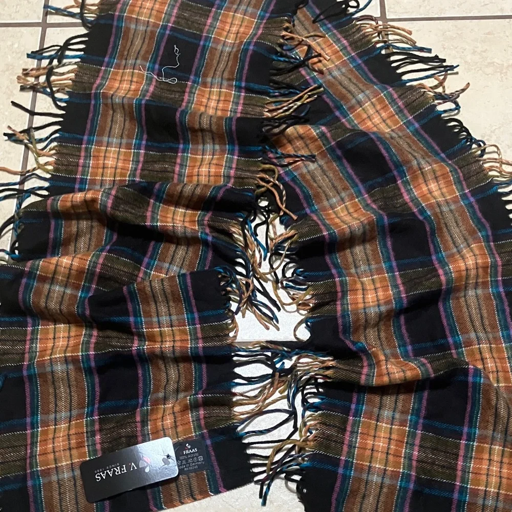 Fraas Men's Plaid Fringe Scarf in Black, Brown and Blue